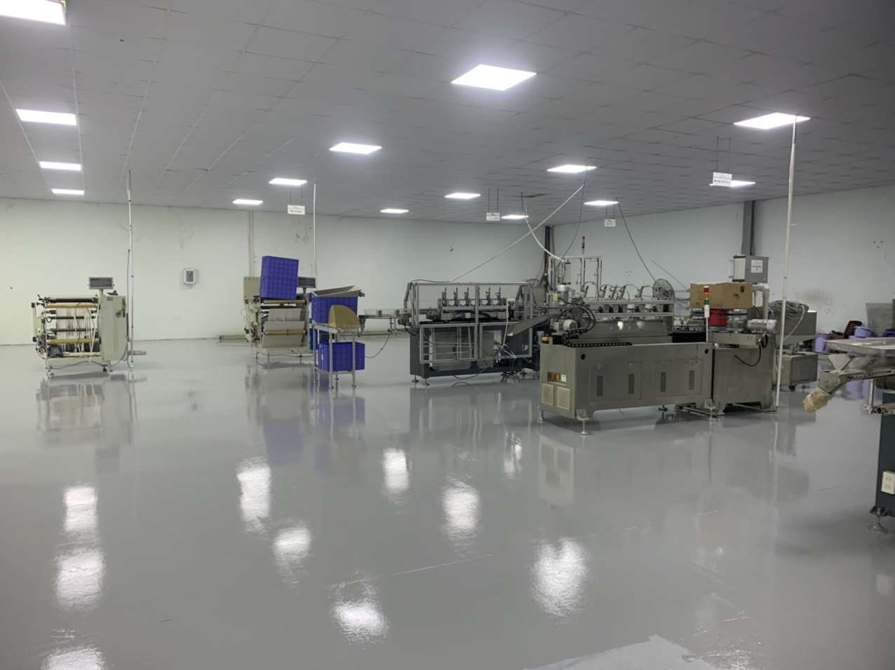 Thi công sơn sàn epoxy