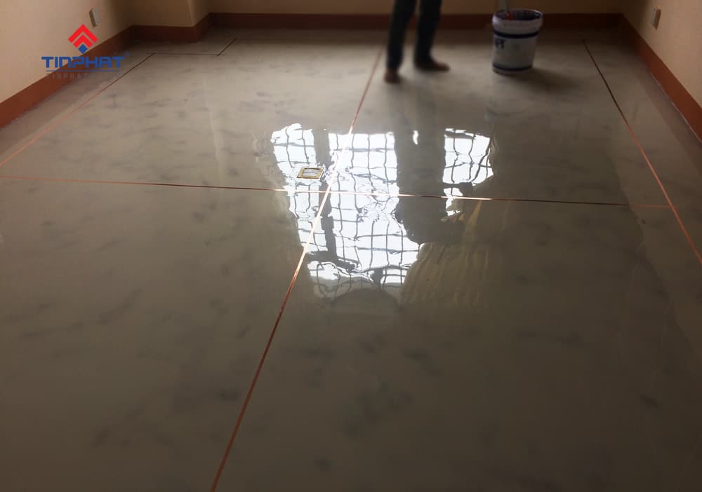 Mặt-sàn-sơn-tĩnh-điện-hoàn-thiện