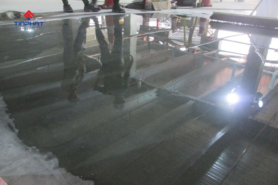 Thi-công-tăng-cứng-sàn