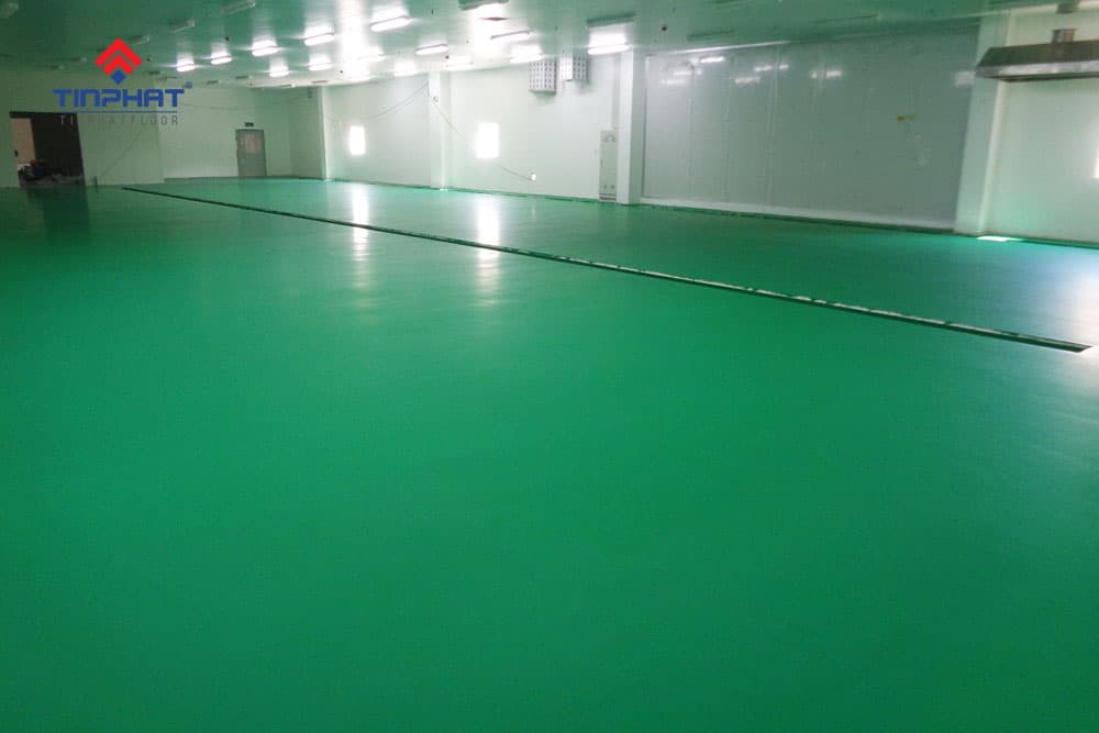 Sơn-sàn-tại-xưởng-samsung