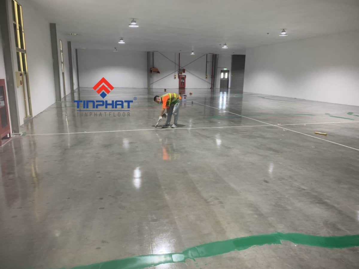 Hoàn thiện công trình thi công sơn Epoxy tự san phẳng