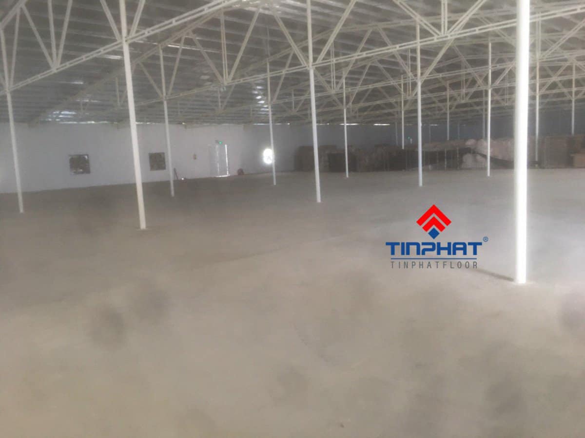 Làm sàn Epoxy cho nhà xưởng công nghiệp tạo tính thẩm mỹ và hiện đại