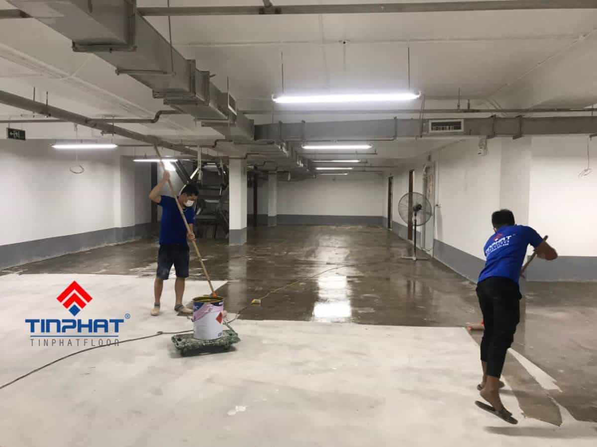 Làm sàn Epoxy cho nhà xưởng giúp tăng thêm tuổi thọ cho công trình 