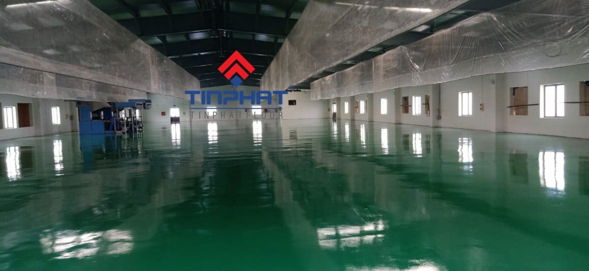 Thi coogn sơn Epoxy tại nhà máy lụa Nam Định
