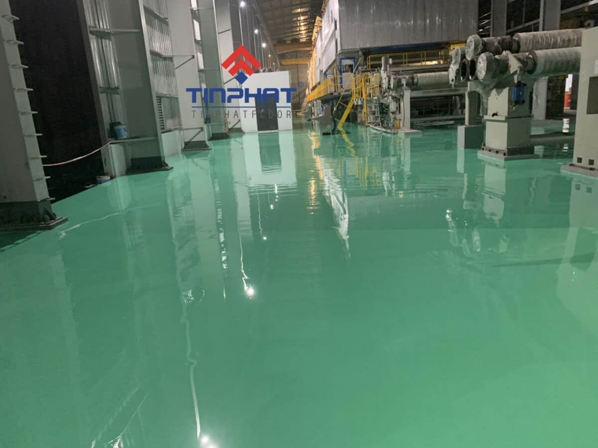 Sơn epoxy chống thấm tự san phẳng tại nhà máy giấy Việt Tri