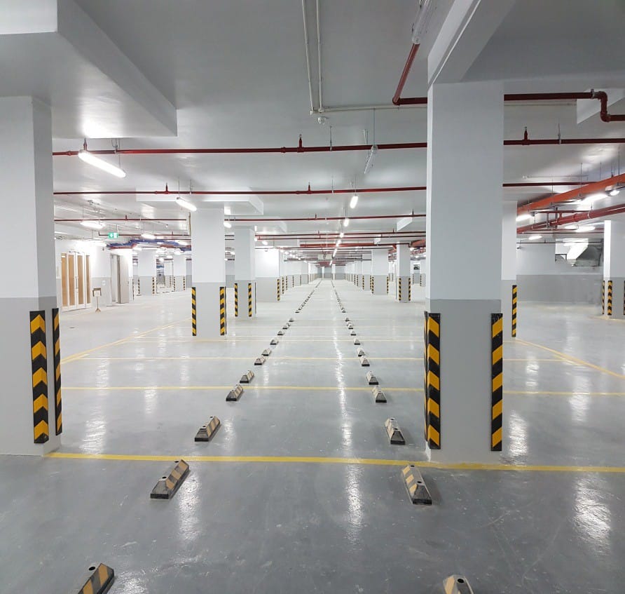 Sàn công trình thi công với sơn Epoxy Jotun 