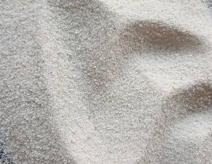 Cát thạch anh dùng để trộn khi pha sơn chống trượt 