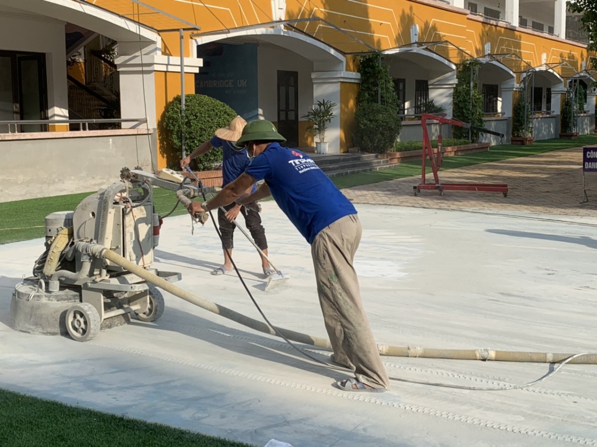 Xử lý bề mặt trước khi thi công sơn Epoxy 