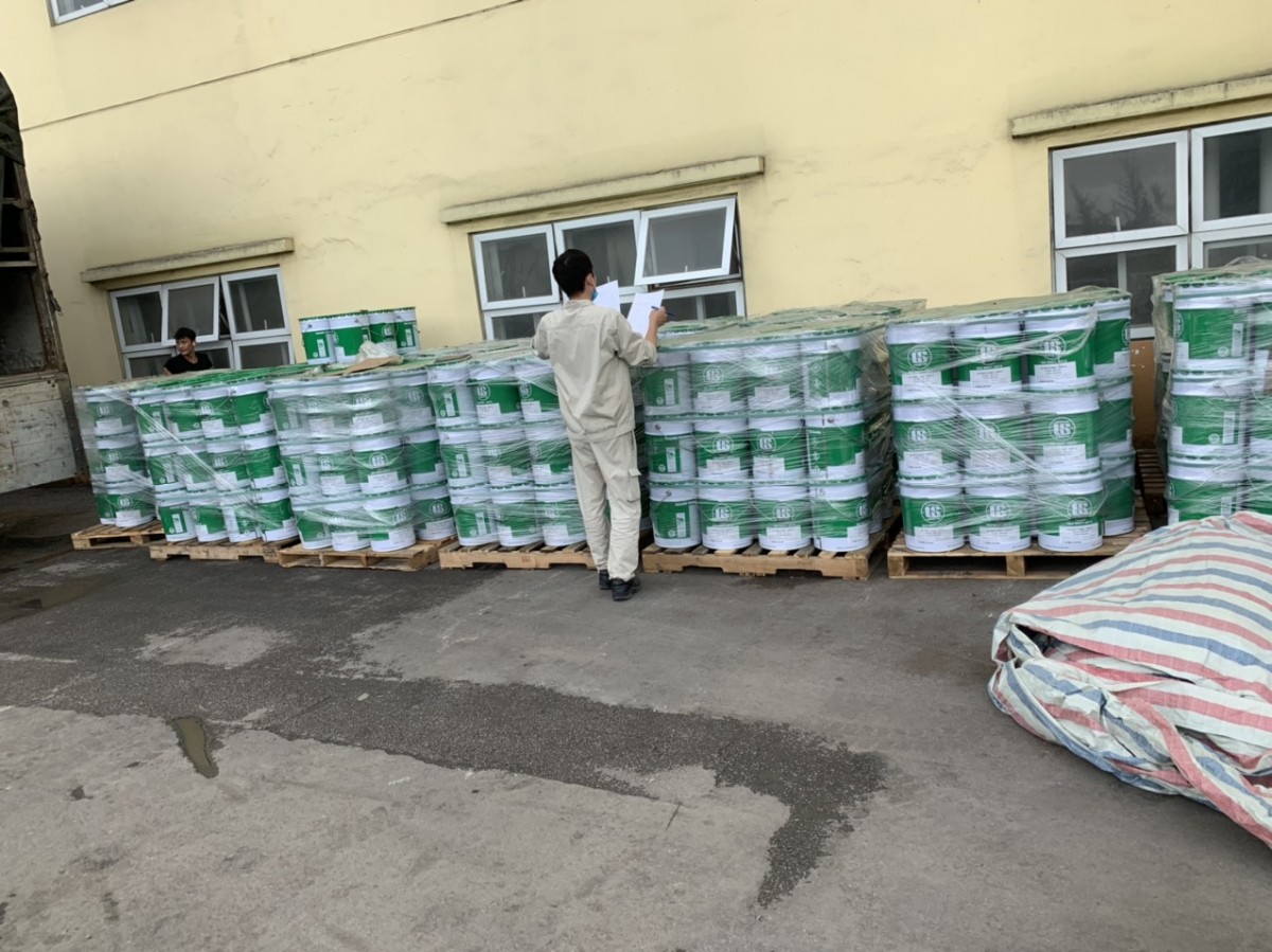 Kho sơn của đơn vị thi công Sơn Epoxy Tín Phát