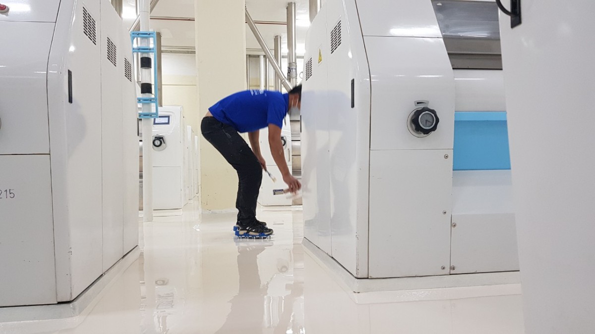 Dễ dàng vệ sinh hơn với sơn sàn Epoxy