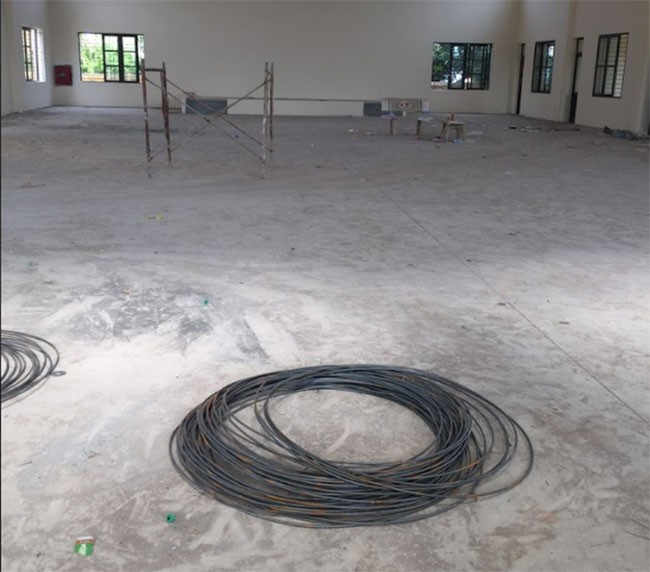 Kiểm tra sàn nhà xưởng cũ