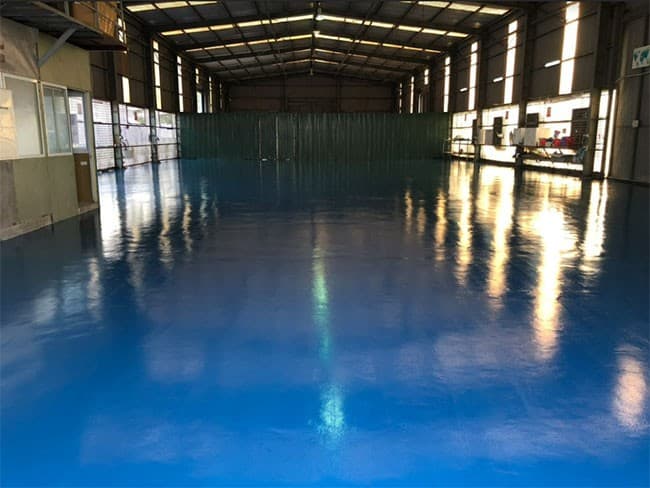 Giá sơn sàn epoxy rẻ nhất có tót không?