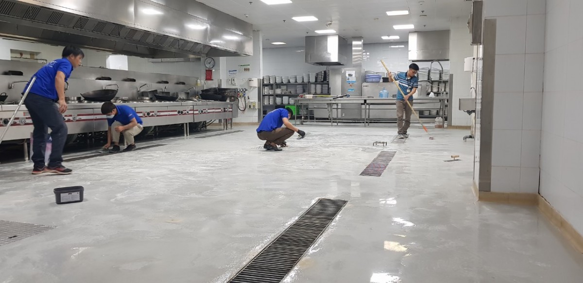Thi công sơn sàn bê tông bằng sơn Epoxy