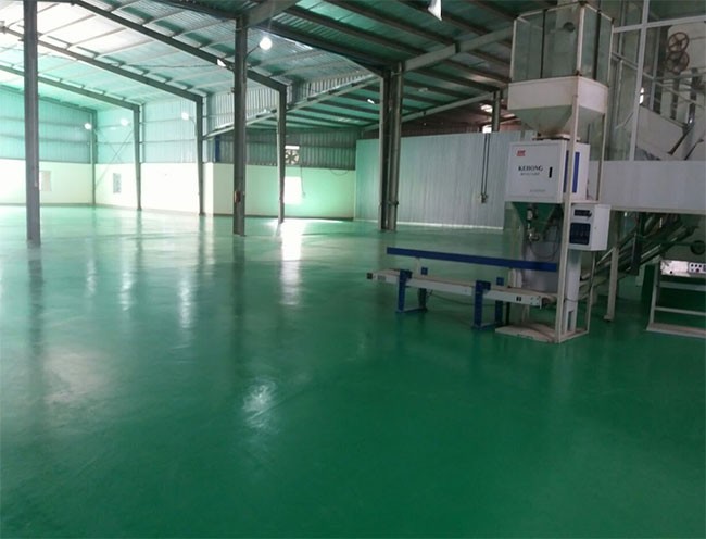 Phủ lớp sơn phủ epoxy