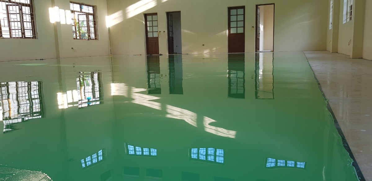 Với khả năng chống mài mòn cao sơn epoxy giúp công trình có tuổi lâu dài