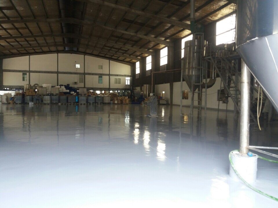 Sơn epoxy được ứng dụng rộng rãi trong đời sống bởi khả nắng chống trượt hào hảo