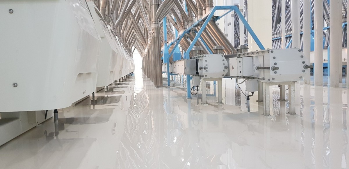 gia-thi-cong-son-nen-epoxy