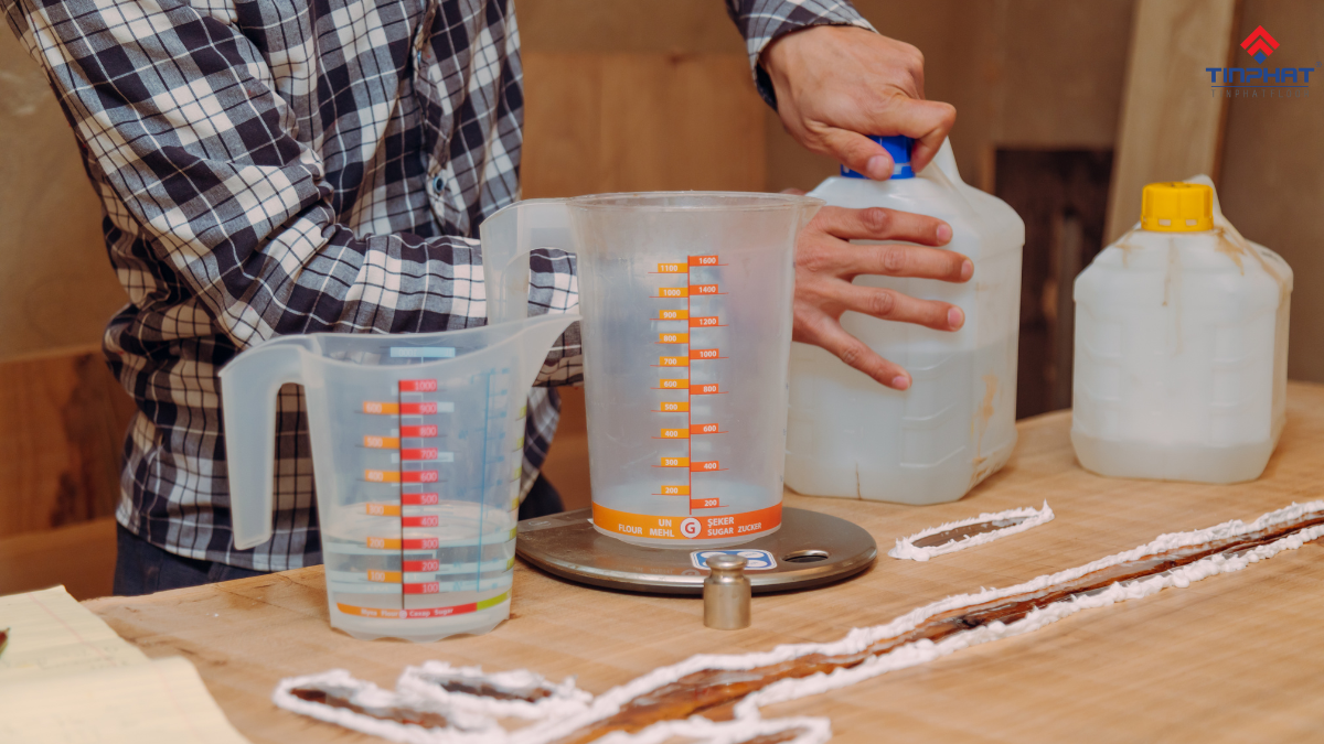 keo-epoxy-trong-suot