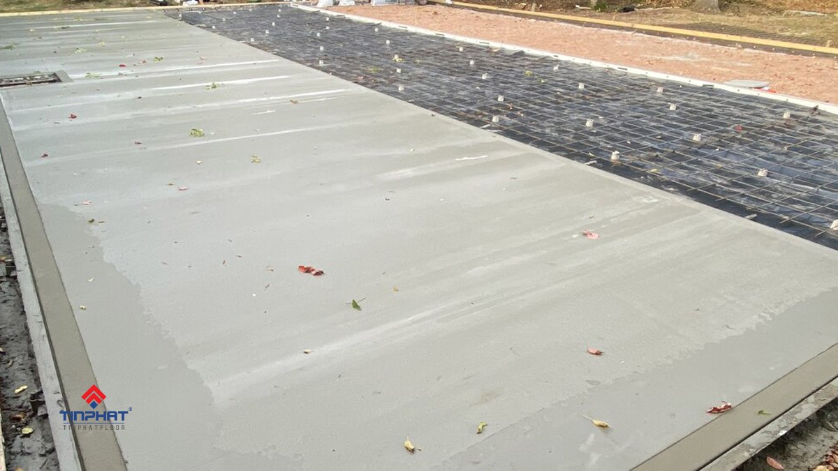 Mài sàn tạo phẳng sân bóng rổ