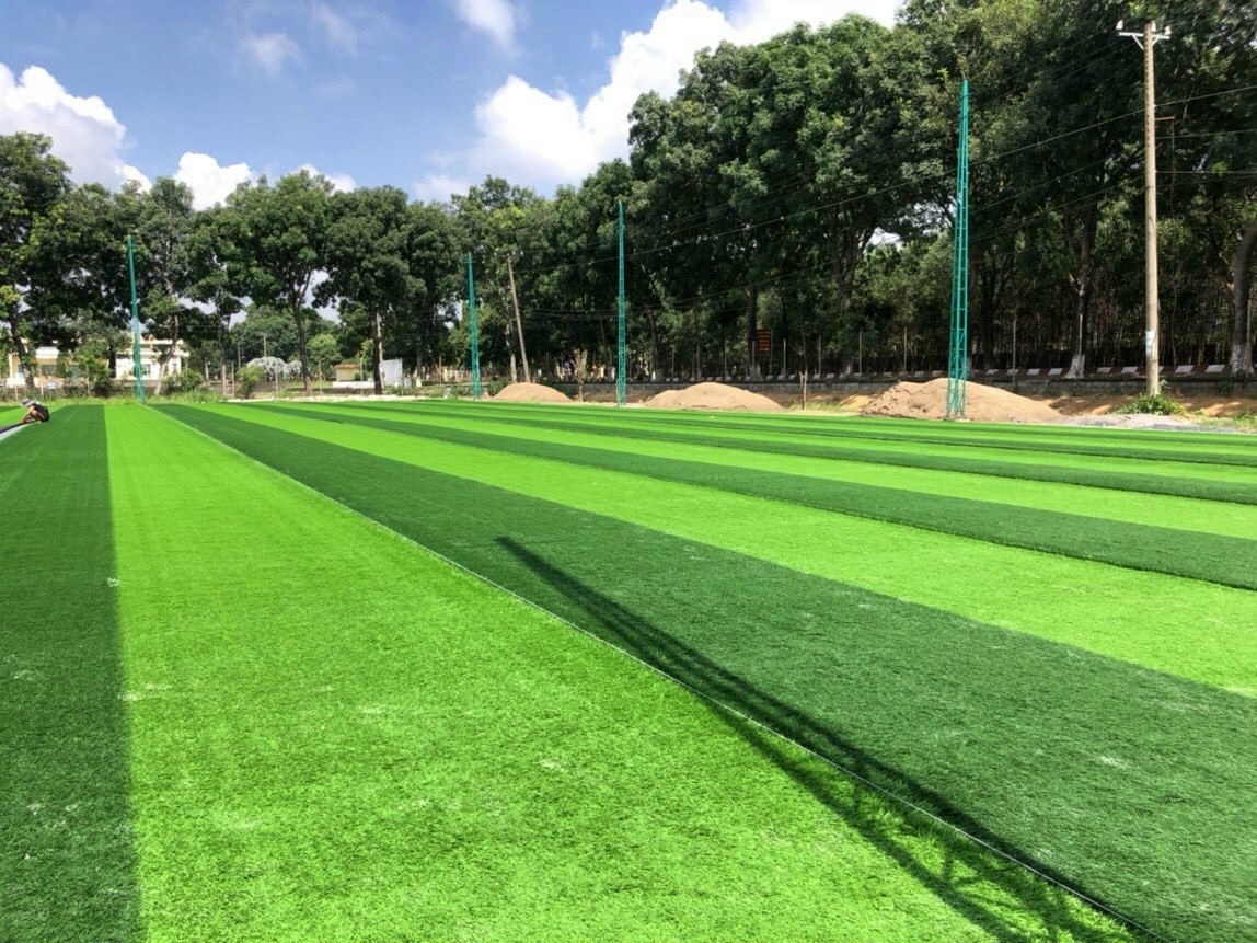 thi-cong-co-nhan-tao