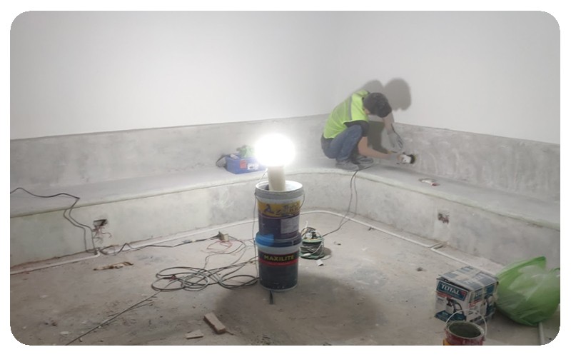 quy-trinh-thi-cong-san-epoxy-gia-be-tong-cho-quan-ca-phe-chi-tie