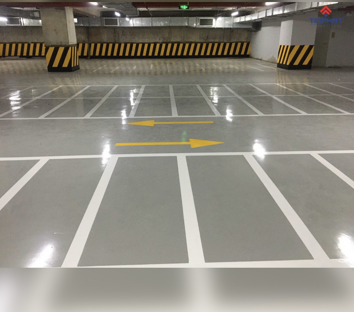 sơn kẻ vạch nền