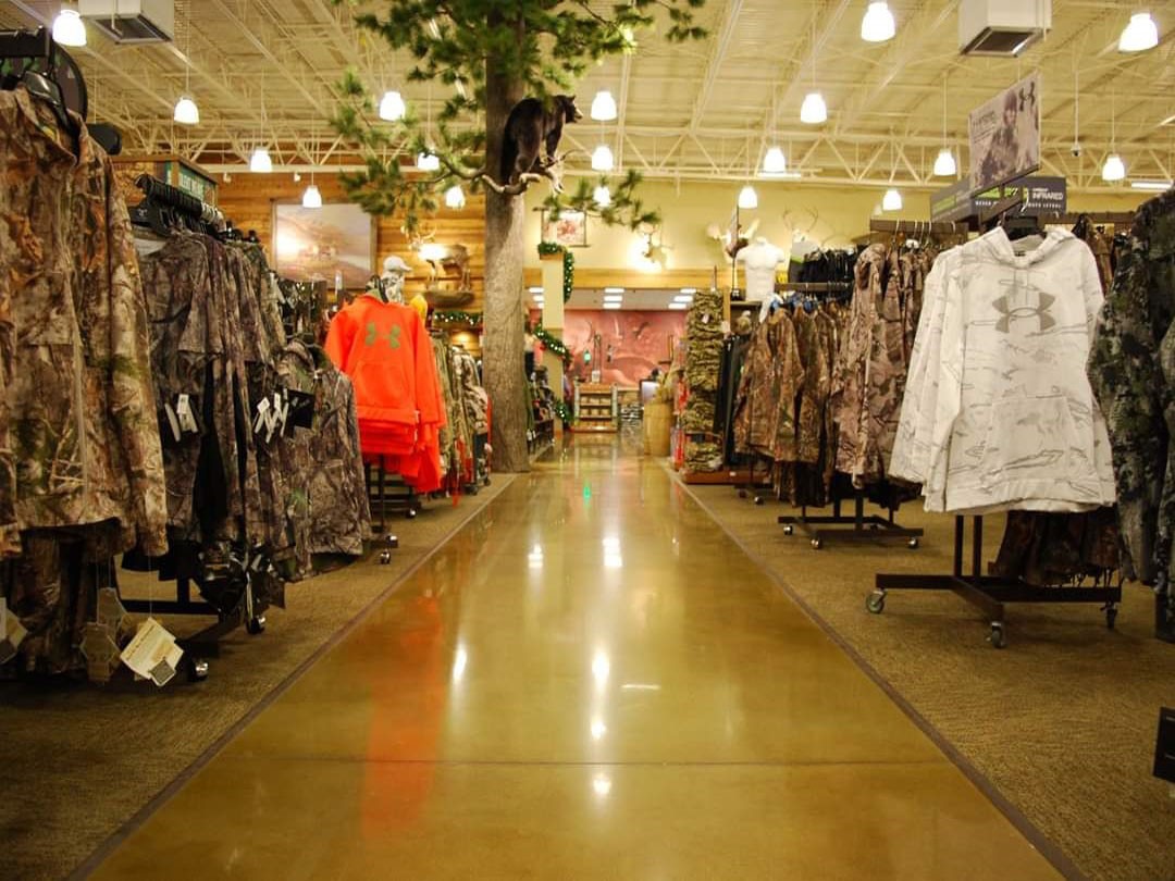 Mài sàn shop quần áo thời trang