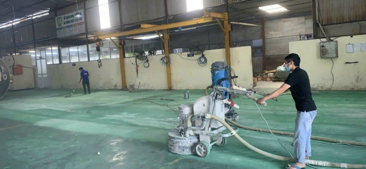 epoxy-cho-san-nha-may-che-bien-go