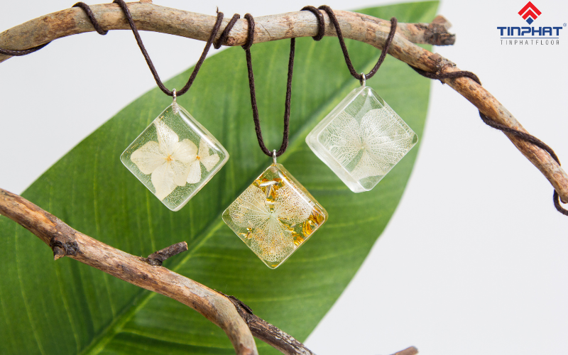 keo-trong-suot-lam-do-handmade