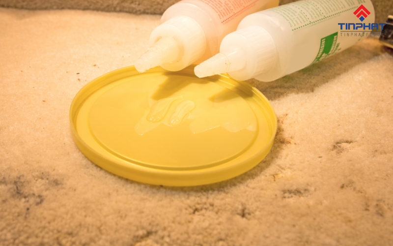 keo-epoxy-trong-suot