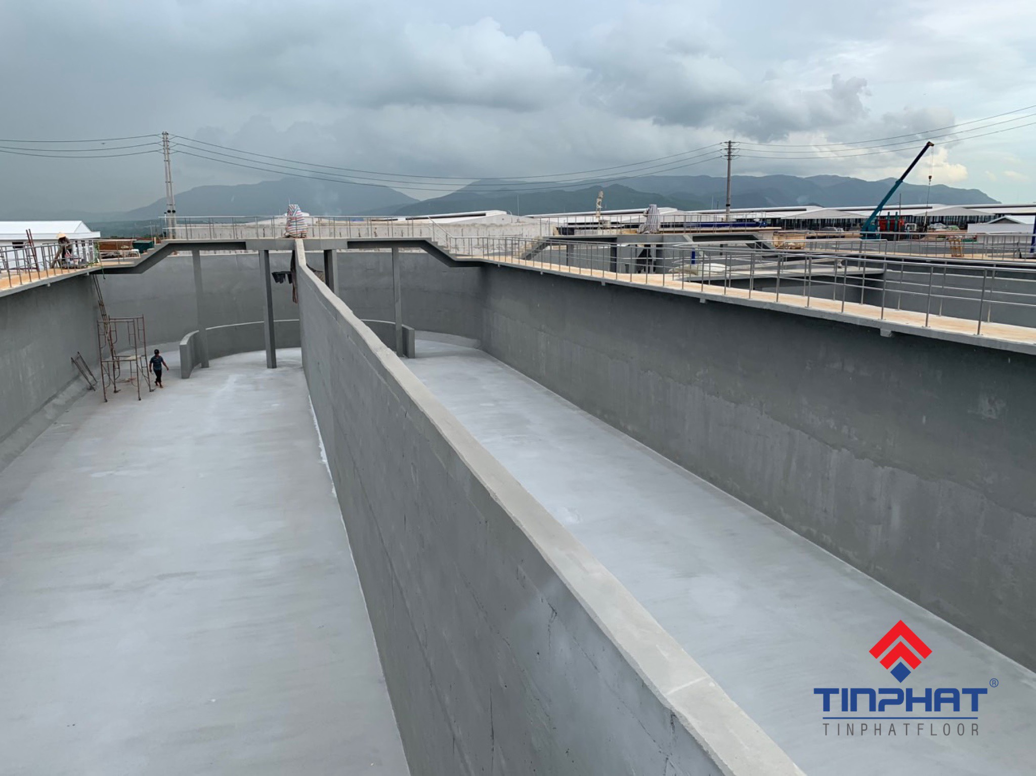 Thi công sơn epoxy bể chứa