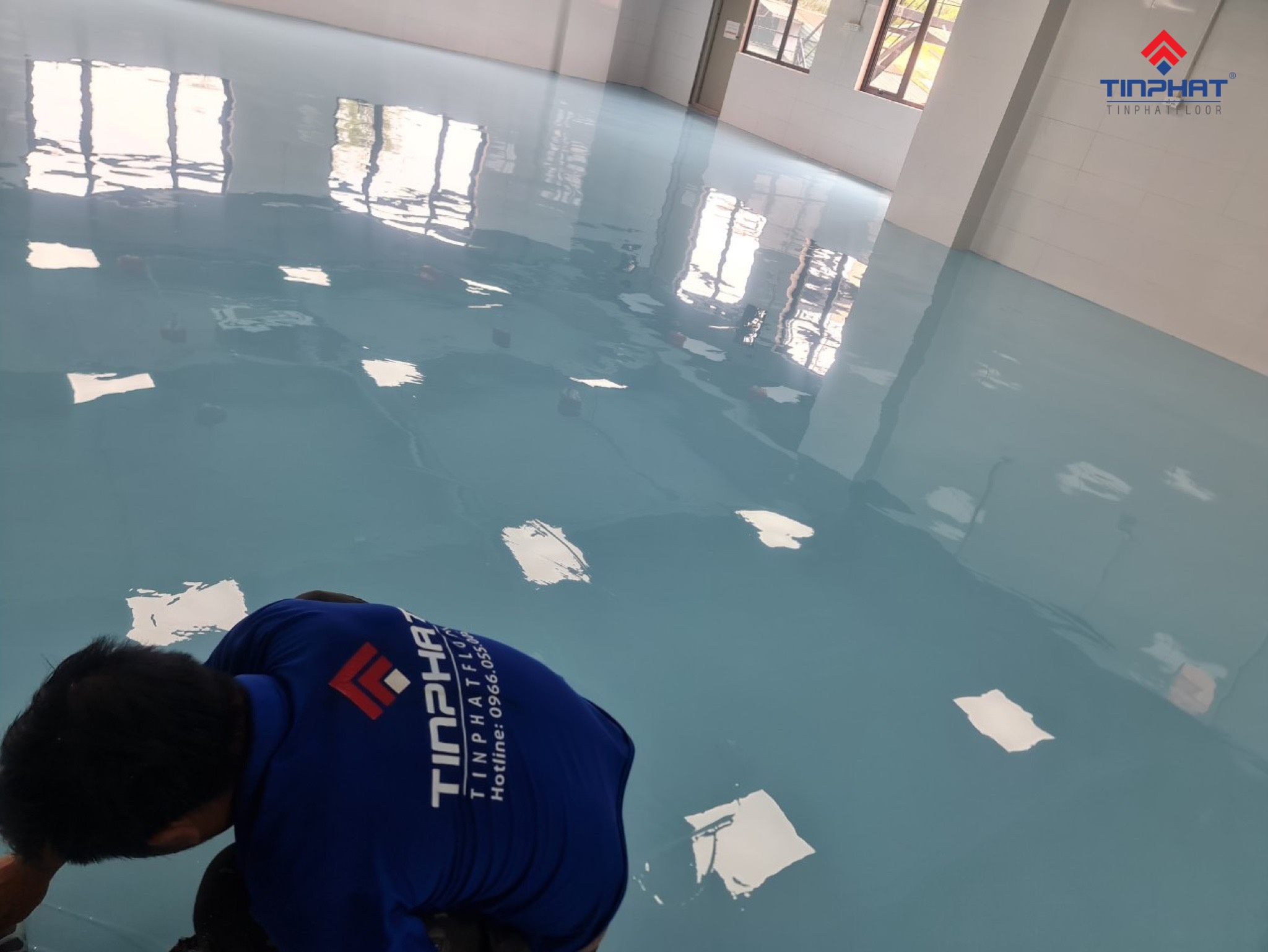 Thi công sơn tự san phẳng