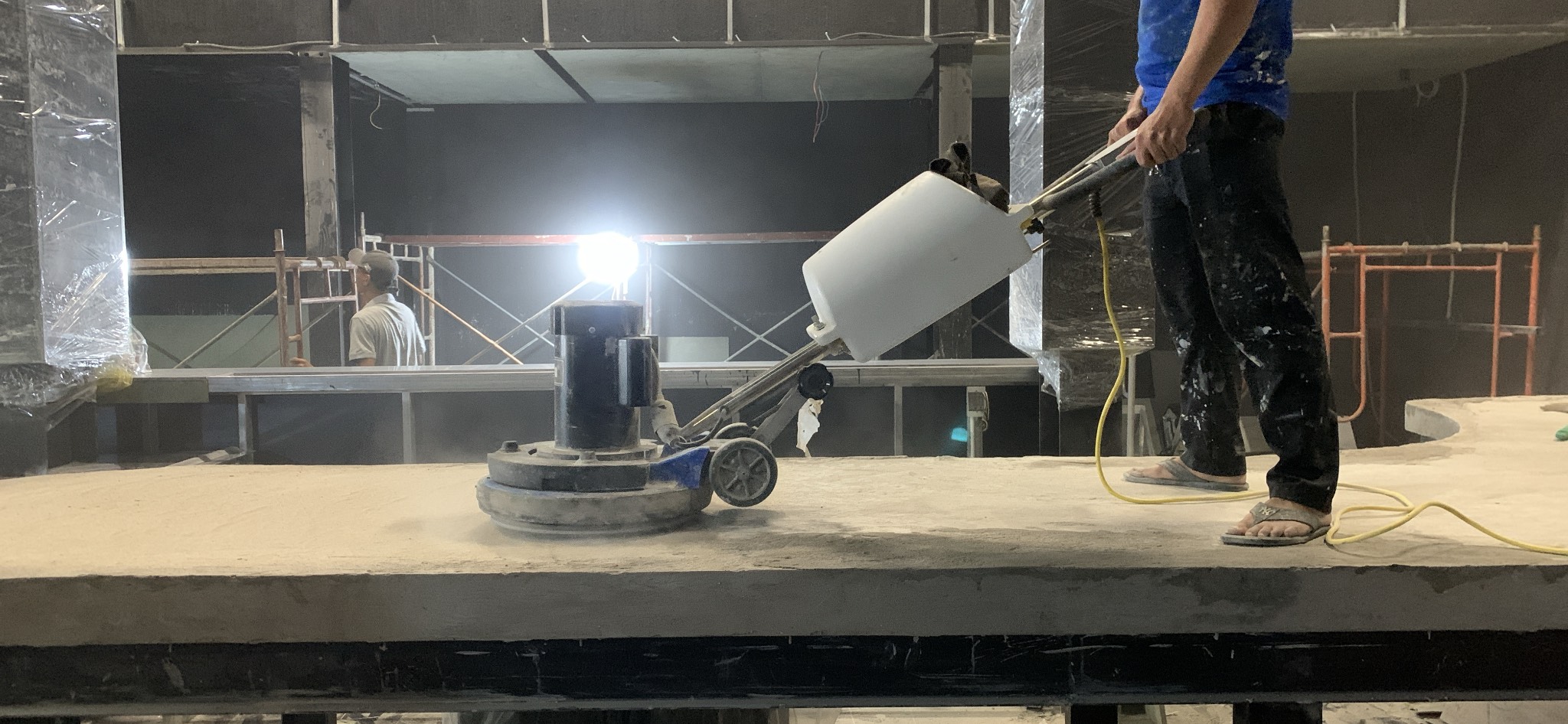 Chuẩn bị bề mặt và vệ sinh sạch sẽ