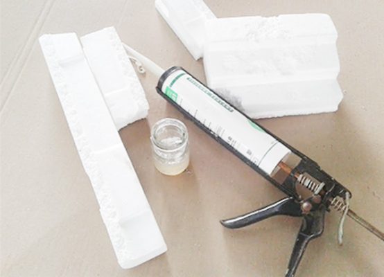 Dùng xăng và xốp để chống dột mái tôn hiệu quả