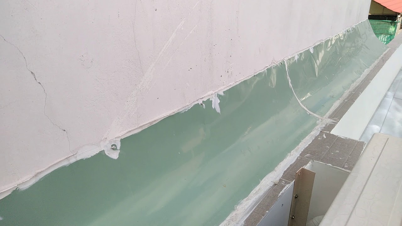 chống thấm mái tôn giáp tường