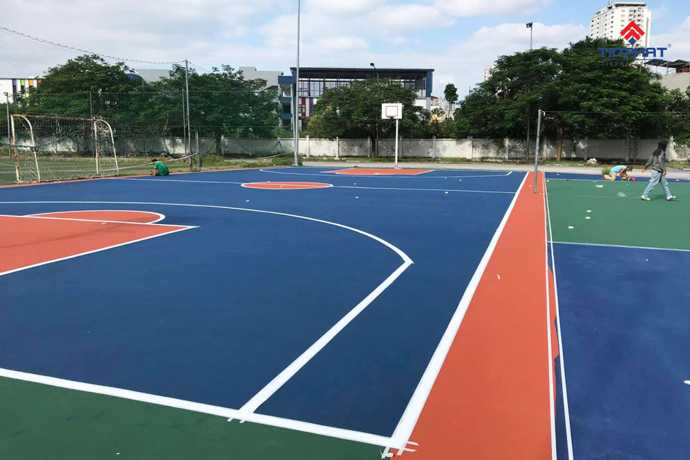 chi-phi-lam-san-bong-ro-la-bao-nhieu