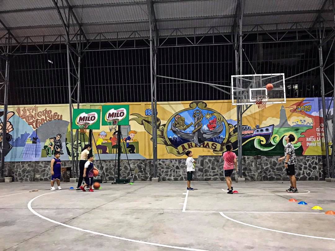 sân bóng rổ