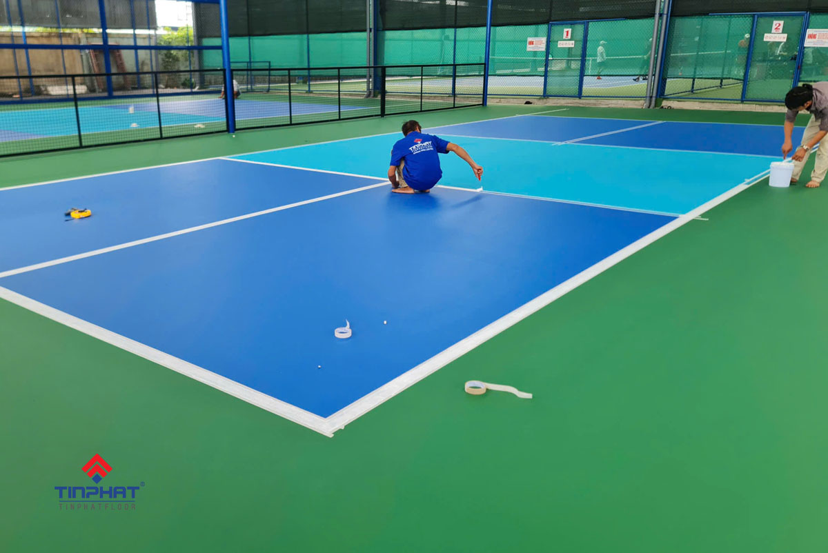 Thi cong san pickleball